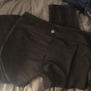 Lulu crop leggings • 🌸